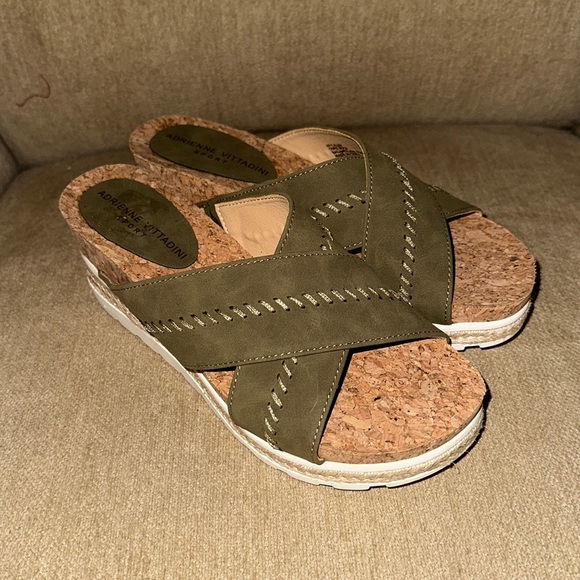 ADRIENNE VITTADINI Sport Caleb Slip on Cork Wedge Platform Sandals Size 8 - Picture 1 of 8